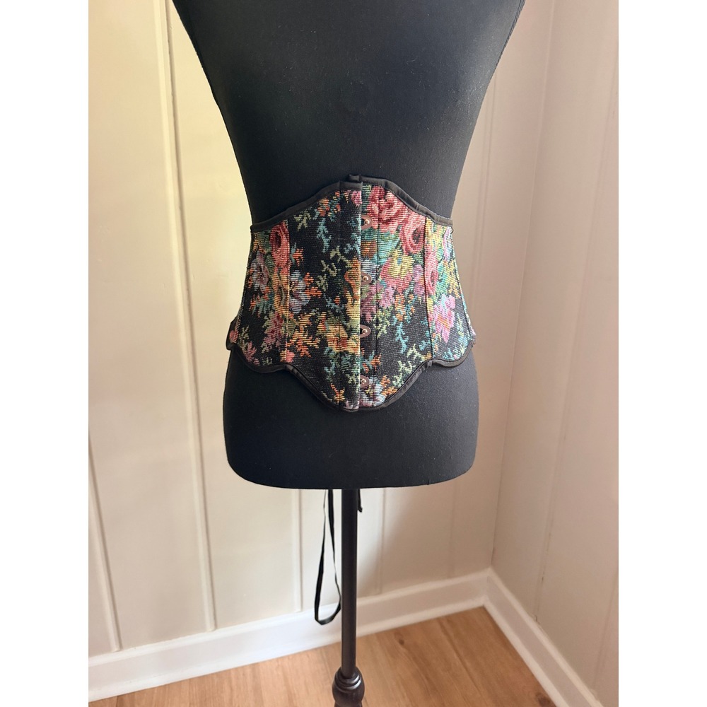Scarlet Darkness Floral Tapestry Corset Belt Cottagecore NWT
